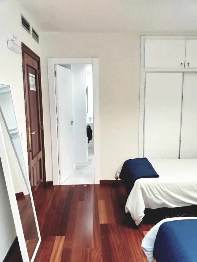 Large Apartment With Large And Sunny Terrace - Garden & Outdoor Gym , Alicante Center Dış mekan fotoğraf