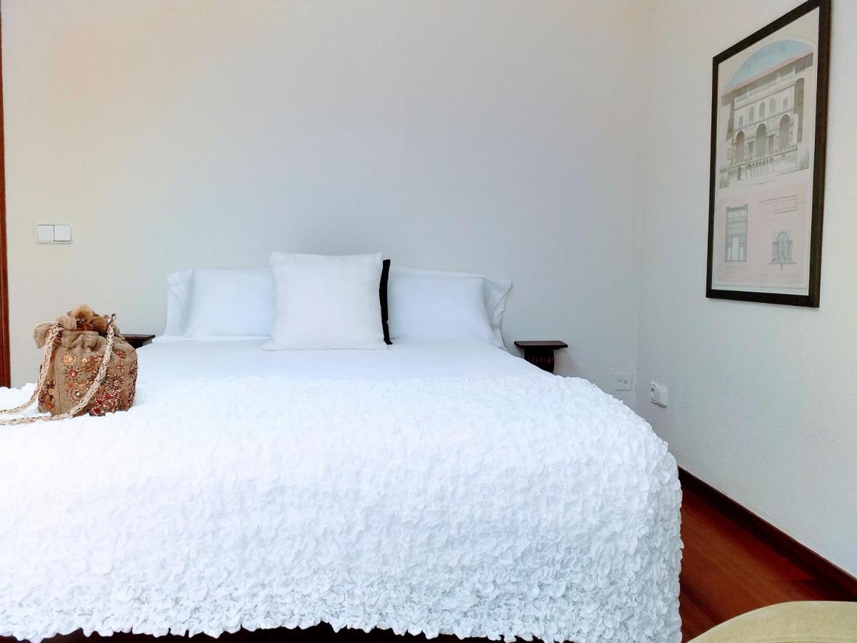 Large Apartment With Large And Sunny Terrace - Garden & Outdoor Gym , Alicante Center Dış mekan fotoğraf